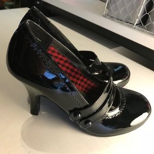 FINAL ⬇️  Black Patent Mary Jane Heels